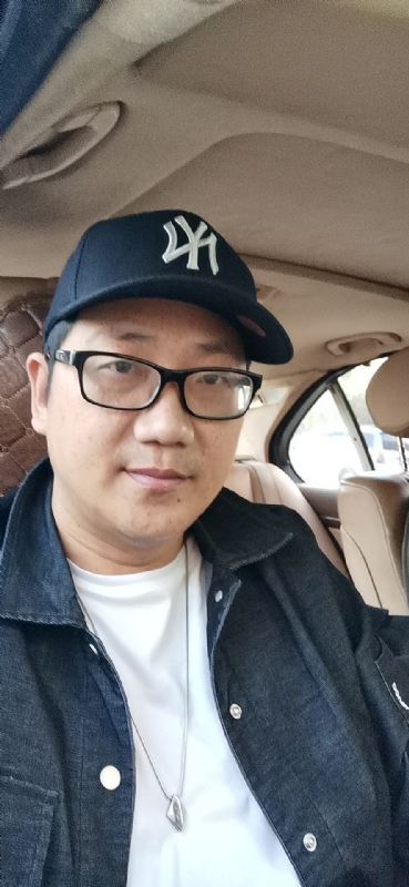 拥抱幸福的第一张照片--寿宁征婚网