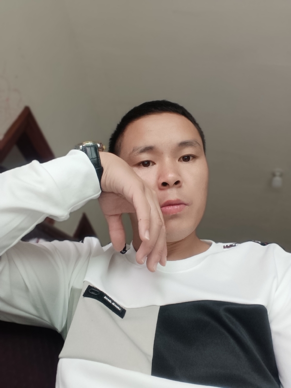 冷漠的第一张照片--寿宁征婚网