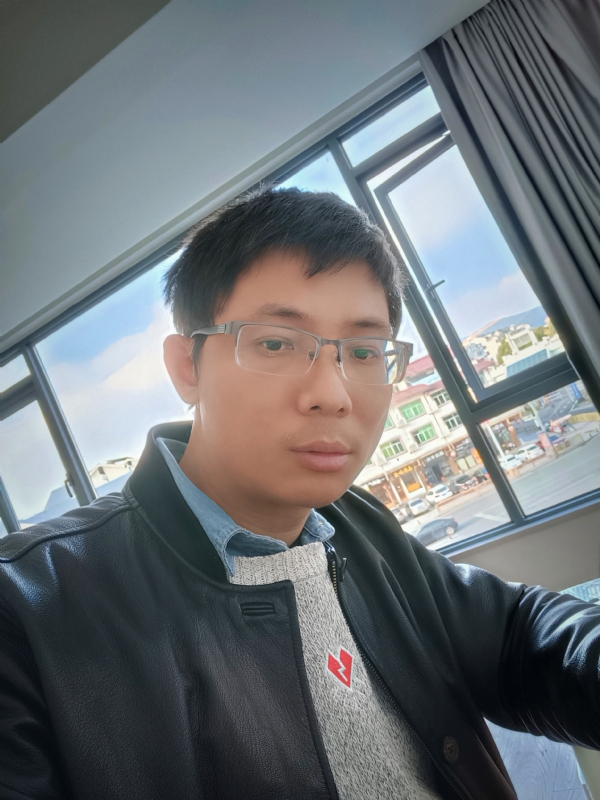 也许只是缺少一个拥抱的第二张照片--寿宁征婚网